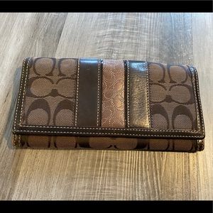 Brown Coach wallet with snap closure, EUC